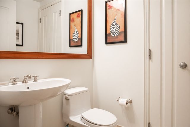 1 Charles St S 5G, Boston, MA 02116