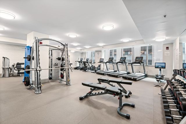 1 Charles St S 5G, Boston, MA 02116