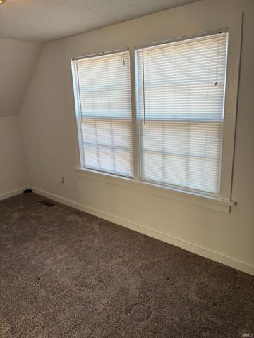 7059 S Beal Road, Vincennes, IN 47591