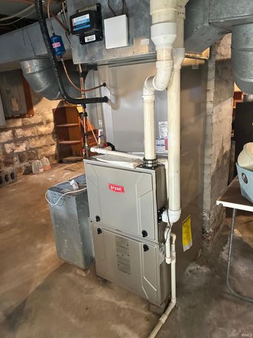 7059 S Beal Road, Vincennes, IN 47591