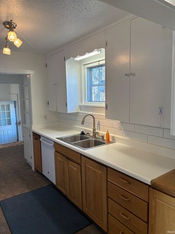 7059 S Beal Road, Vincennes, IN 47591