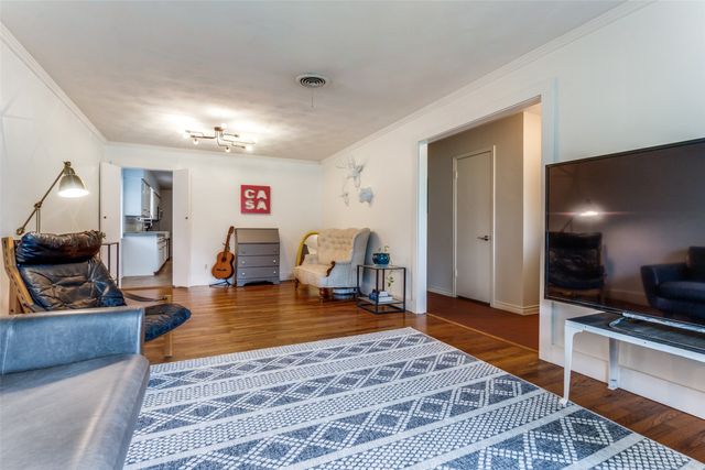 2380 Fenestra Drive, Dallas, TX 75228