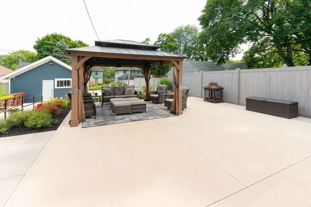 1719 Post Avenue, Rockford, IL 61103