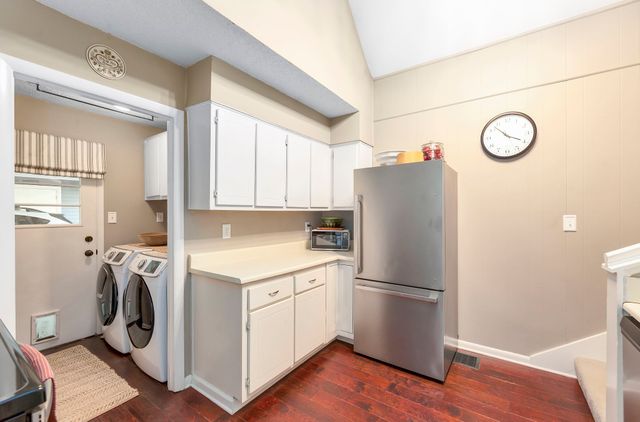 66 Northshore Dr, Jackson, TN 38305