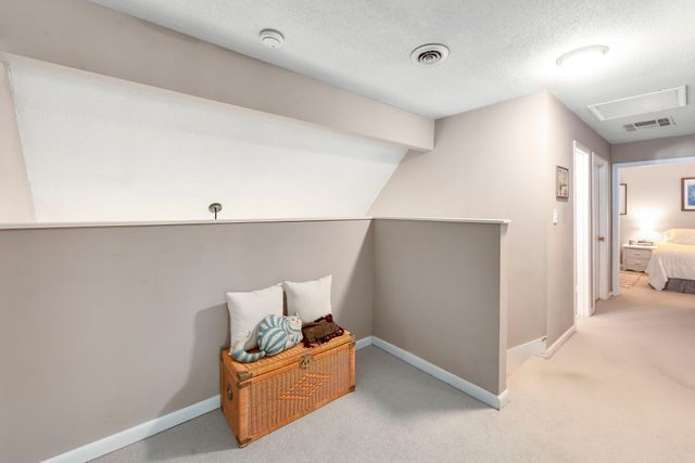 66 Northshore Dr, Jackson, TN 38305