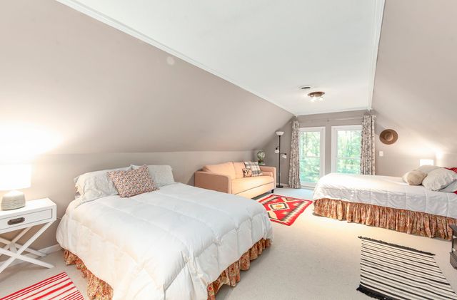 66 Northshore Dr, Jackson, TN 38305