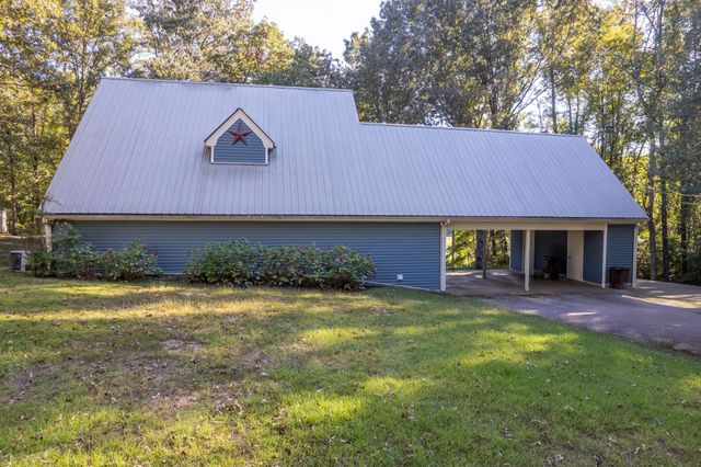 66 Northshore Dr, Jackson, TN 38305