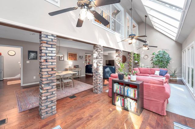 66 Northshore Dr, Jackson, TN 38305