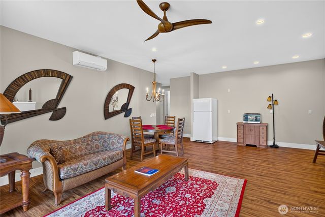 4402 E Avenue, Anacortes, WA 99221