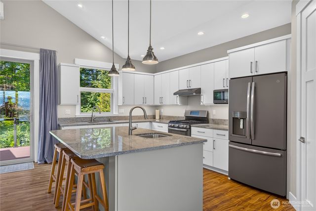 4402 E Avenue, Anacortes, WA 99221