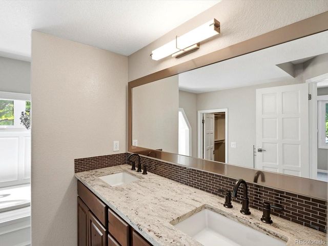 7611 S Lost Ranger Peak, Littleton, CO 80127
