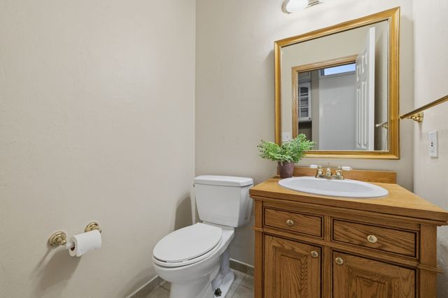 1214 Sandalwood Court SW, Altoona, IA 50009