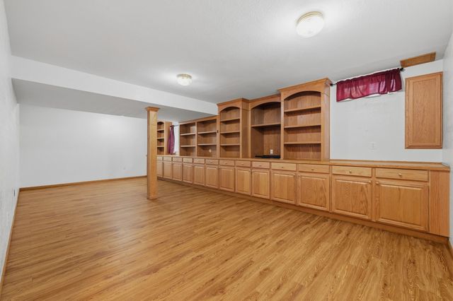 1214 Sandalwood Court SW, Altoona, IA 50009