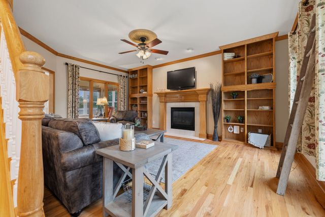 1214 Sandalwood Court SW, Altoona, IA 50009