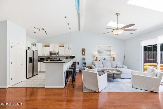 5006 Carleton Drive Unit 109, Wilmington, NC 28403