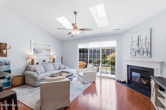5006 Carleton Drive Unit 109, Wilmington, NC 28403