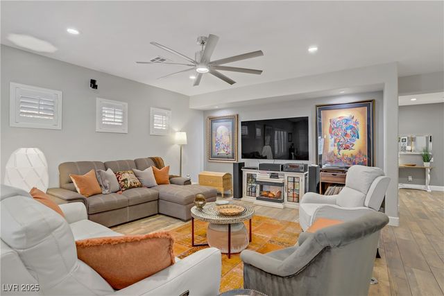 11249 Revelry Lane, Las Vegas, NV 89138