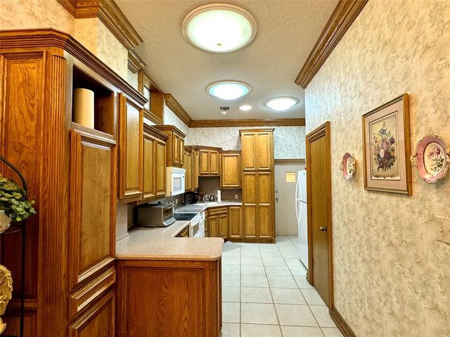 506 W Chickasha Avenue, Chickasha, OK 73018