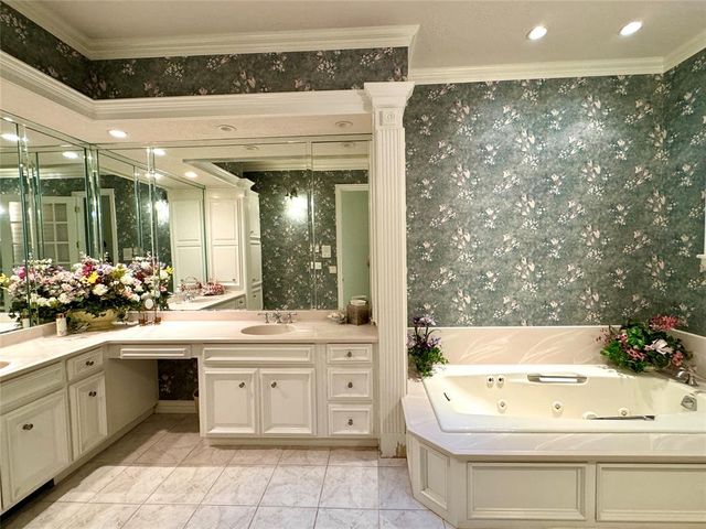 506 W Chickasha Avenue, Chickasha, OK 73018