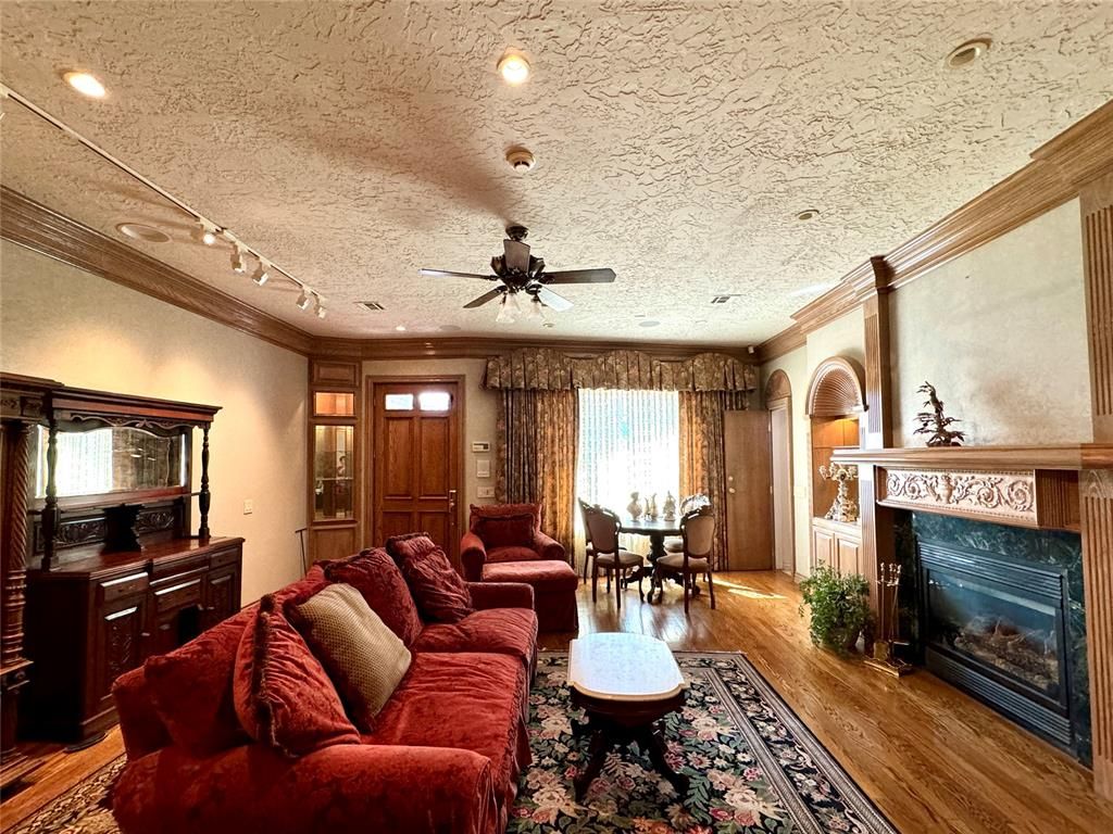 506 W Chickasha Avenue, Chickasha, OK 73018