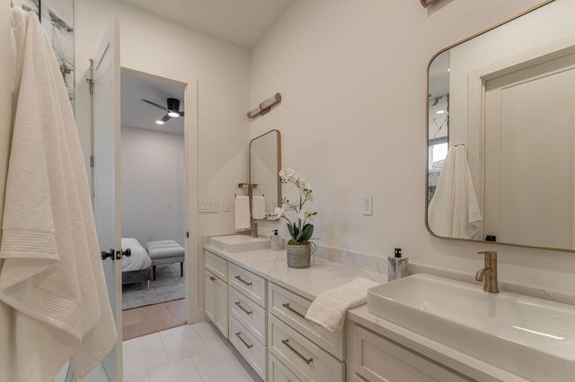 2001 Lucille Street, Dallas, TX 75204