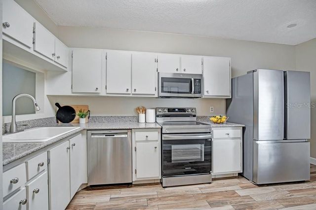 604 CHESTNUT OAK CIRCLE 106, Altamonte Springs, FL 32701