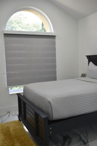 6810 NW 28th Place, Margate, FL 33063