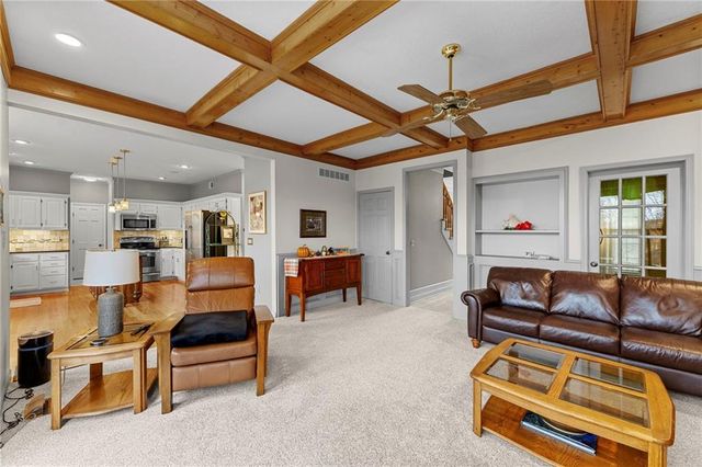 7729 ACUFF Lane, Lenexa, KS 66216