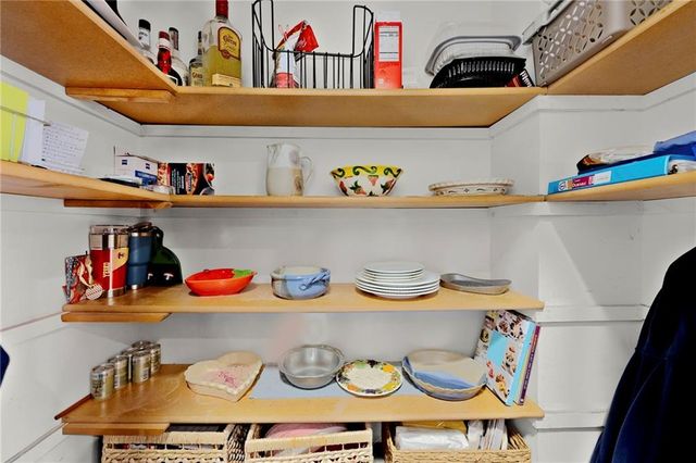 7729 ACUFF Lane, Lenexa, KS 66216