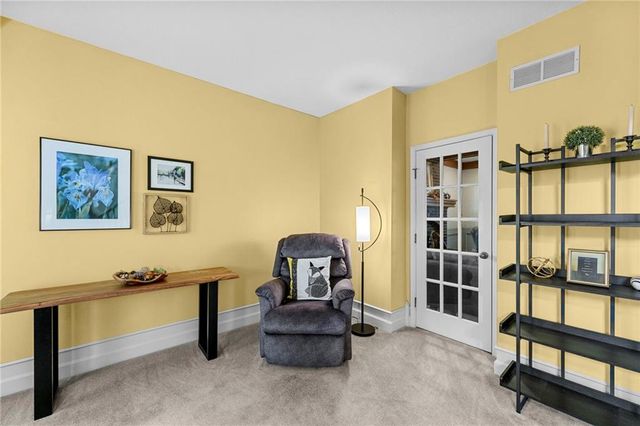 7729 ACUFF Lane, Lenexa, KS 66216