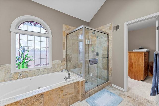 7729 ACUFF Lane, Lenexa, KS 66216