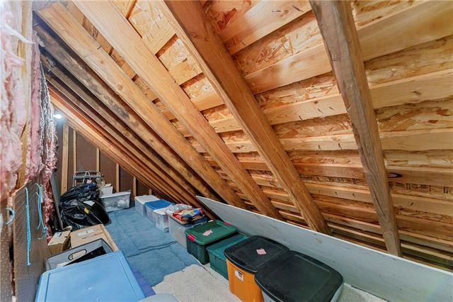 7729 ACUFF Lane, Lenexa, KS 66216