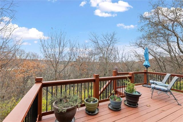 7729 ACUFF Lane, Lenexa, KS 66216