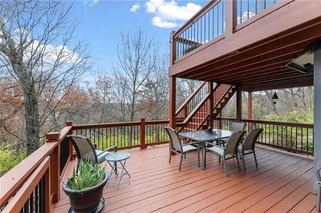 7729 ACUFF Lane, Lenexa, KS 66216