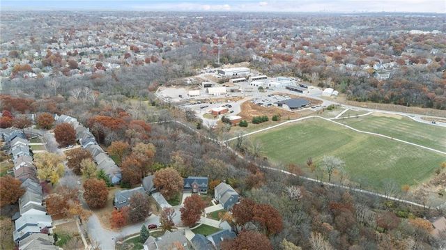 7729 ACUFF Lane, Lenexa, KS 66216