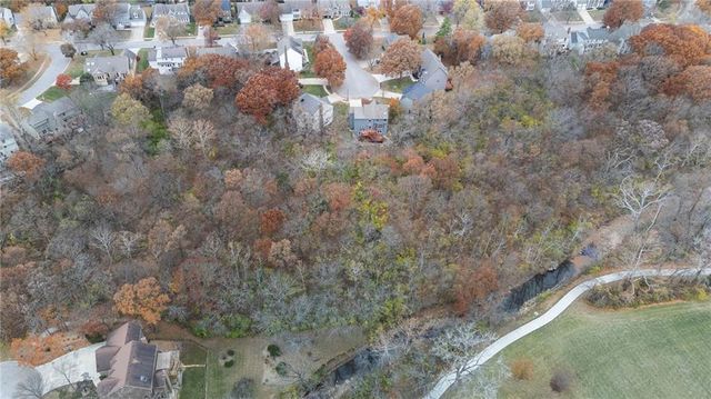 7729 ACUFF Lane, Lenexa, KS 66216