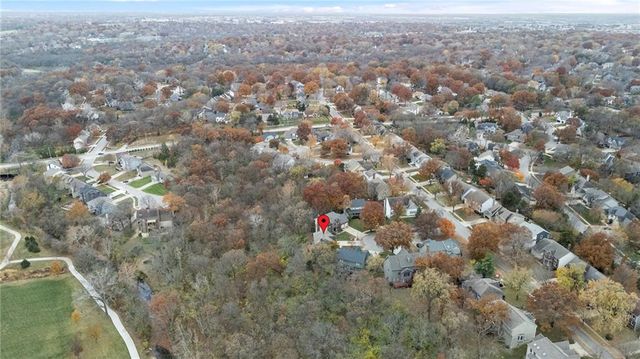 7729 ACUFF Lane, Lenexa, KS 66216