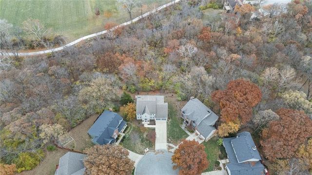 7729 ACUFF Lane, Lenexa, KS 66216