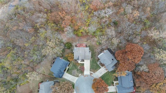 7729 ACUFF Lane, Lenexa, KS 66216