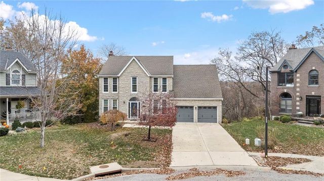 7729 ACUFF Lane, Lenexa, KS 66216
