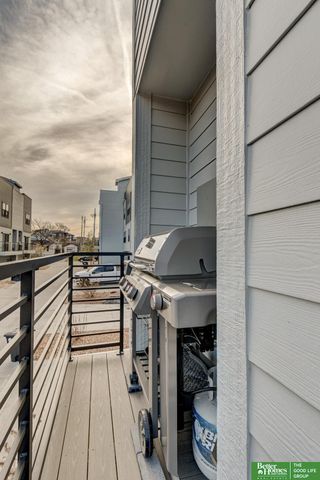 3111 Mayberry Plaza, Omaha, NE 68105