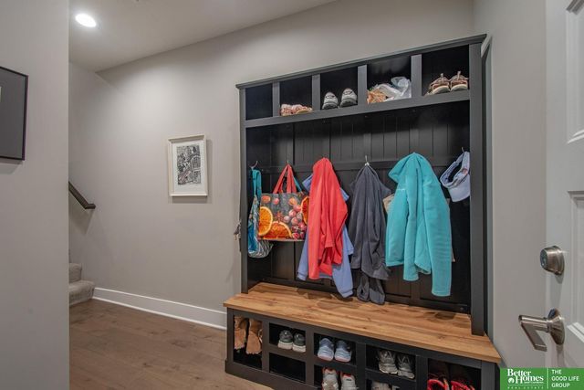 3111 Mayberry Plaza, Omaha, NE 68105