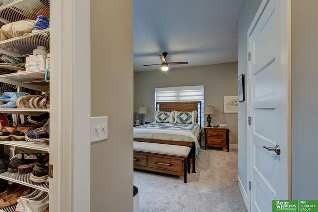 3111 Mayberry Plaza, Omaha, NE 68105