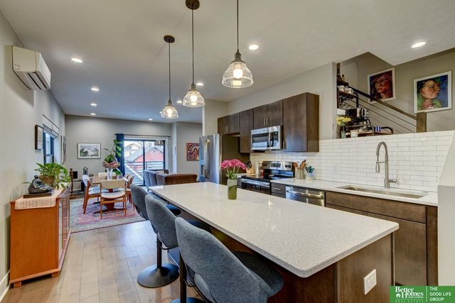 3111 Mayberry Plaza, Omaha, NE 68105