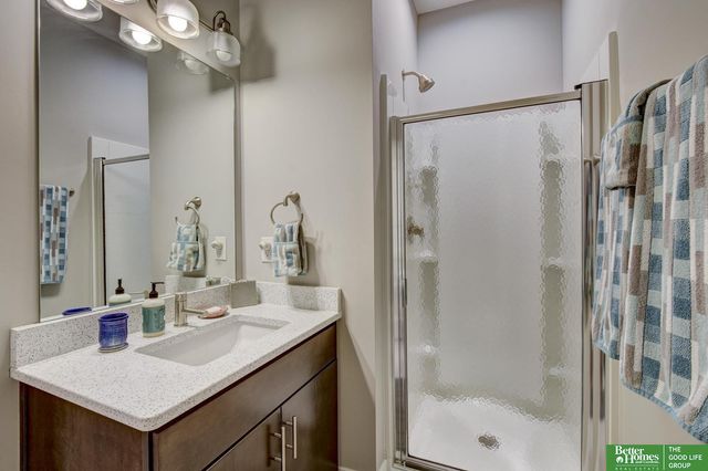 3111 Mayberry Plaza, Omaha, NE 68105