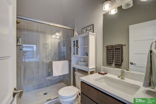 3111 Mayberry Plaza, Omaha, NE 68105