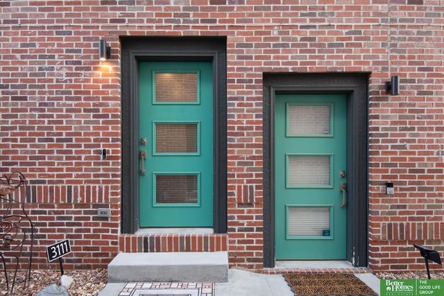 3111 Mayberry Plaza, Omaha, NE 68105