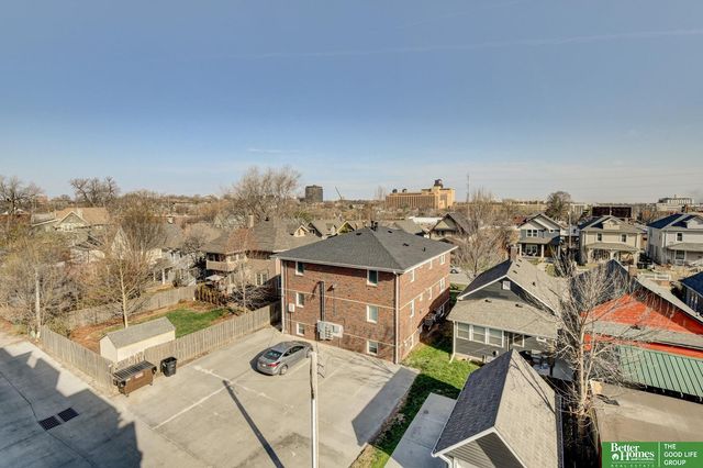 3111 Mayberry Plaza, Omaha, NE 68105