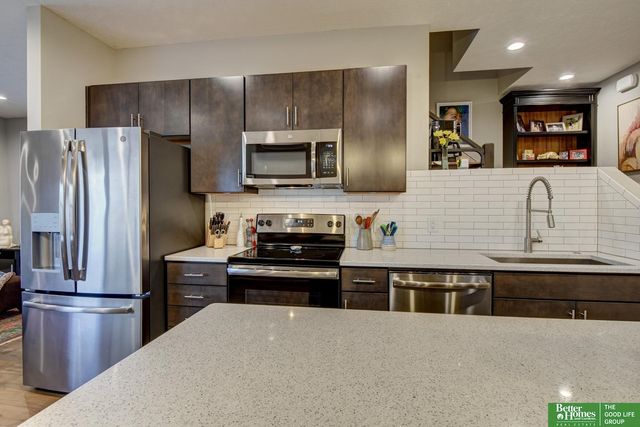 3111 Mayberry Plaza, Omaha, NE 68105