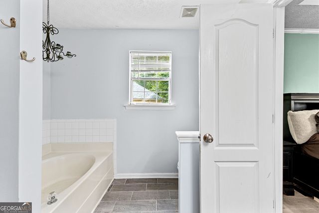 11765 Fairway Overlook, Fayetteville, GA 30215